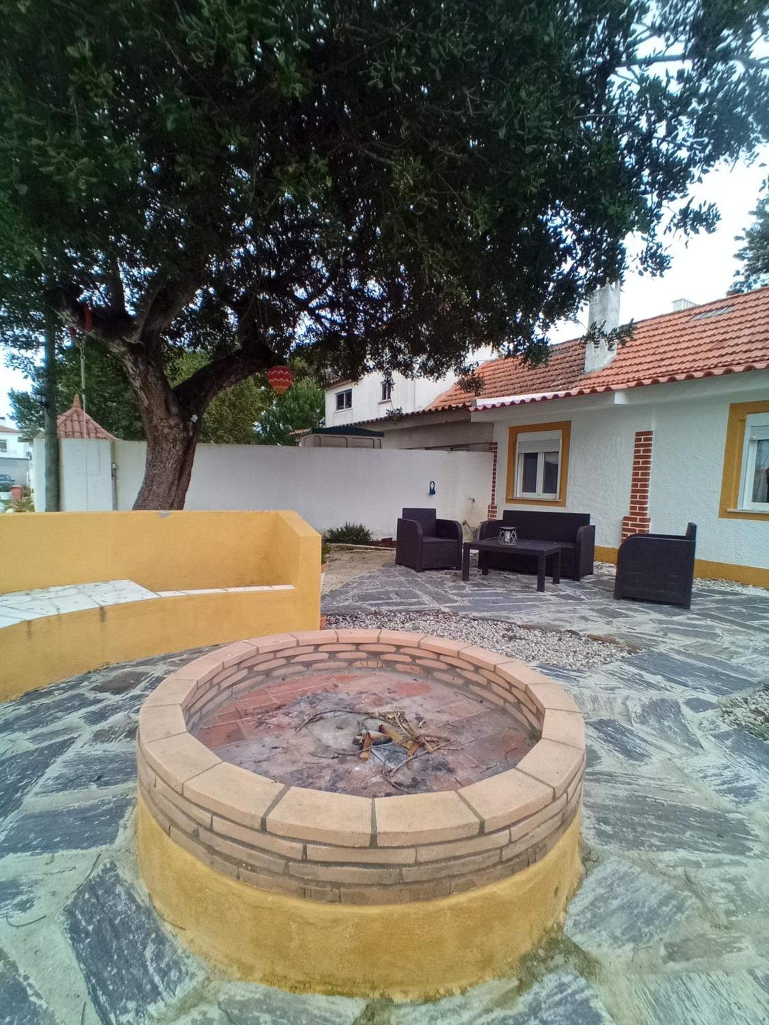 O Mundo Da Lua Villa Azeitao Luaran gambar