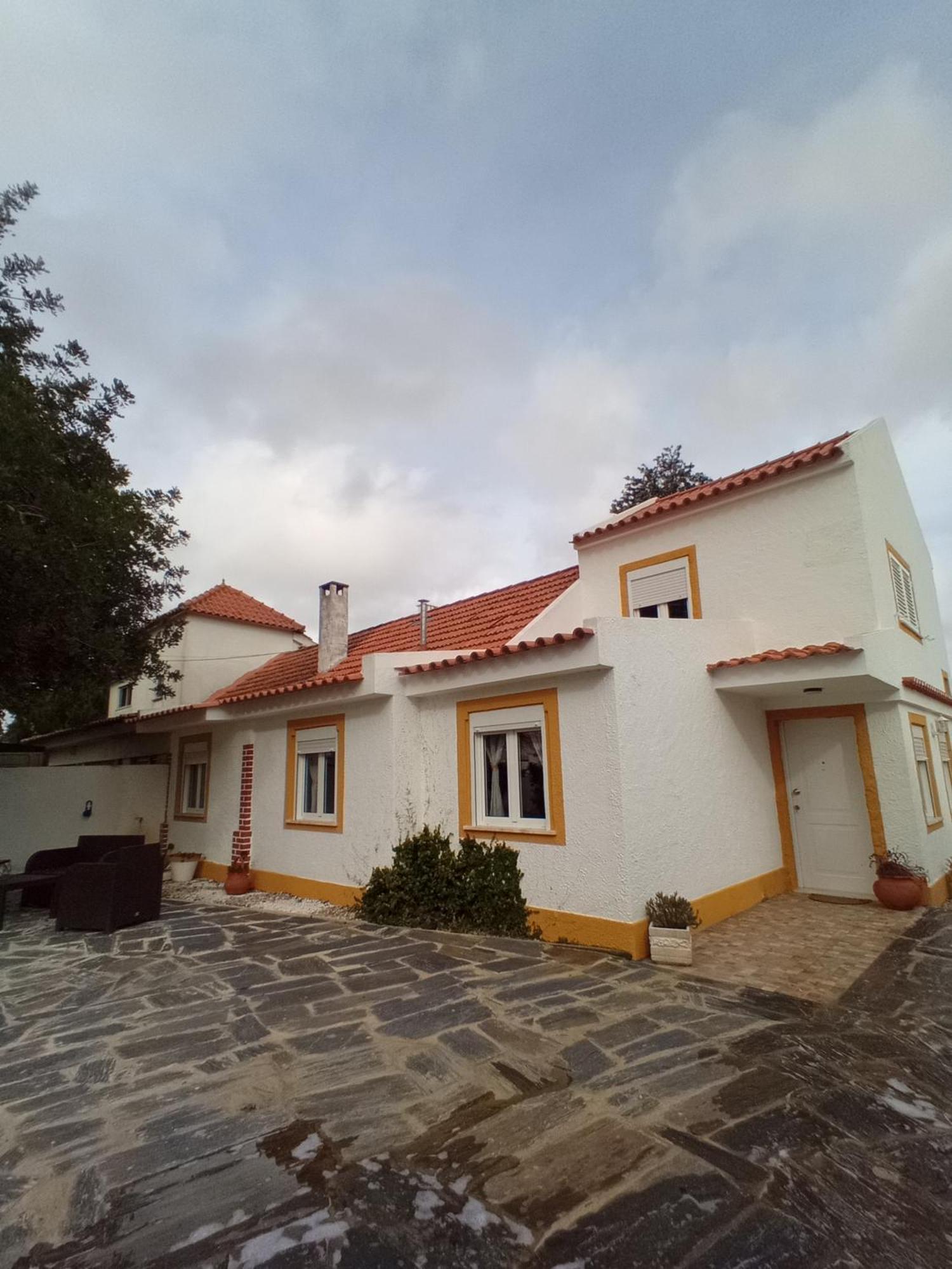 O Mundo Da Lua Villa Azeitao Luaran gambar